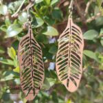 boucles d'oreilles plume d'oiseau bois buisson