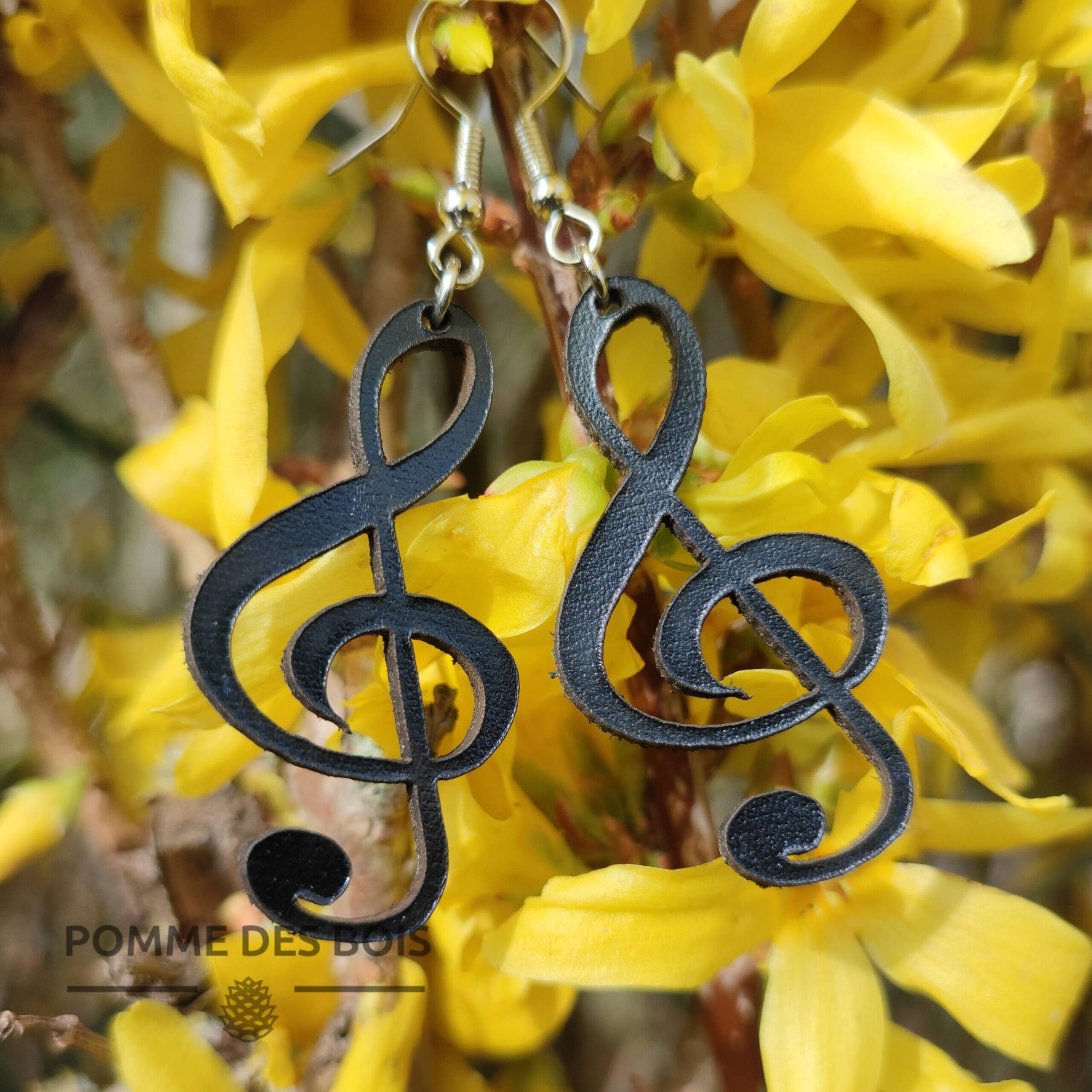 boucles d'oreilles clé de sol musique cuir noir fleur jaune