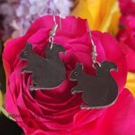 boucles d'oreilles ecureuil cuir noir fleur rose