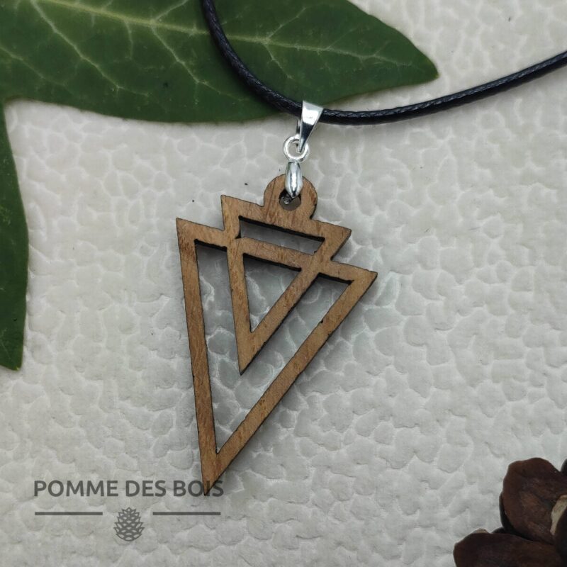 collier fraternel triangle bois chêne