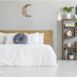 tableau lune rose fleurs bois