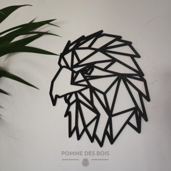 Une tête de faucon de profil en origami.