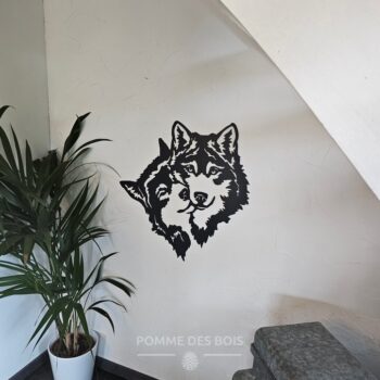 Deux loups qui se font un câlin.